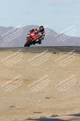 media/Nov-16-2025-Race Pace (Sun) [[8c5fa54630]]/Verified Riders/1-Turns 9 and 10 (925am)/